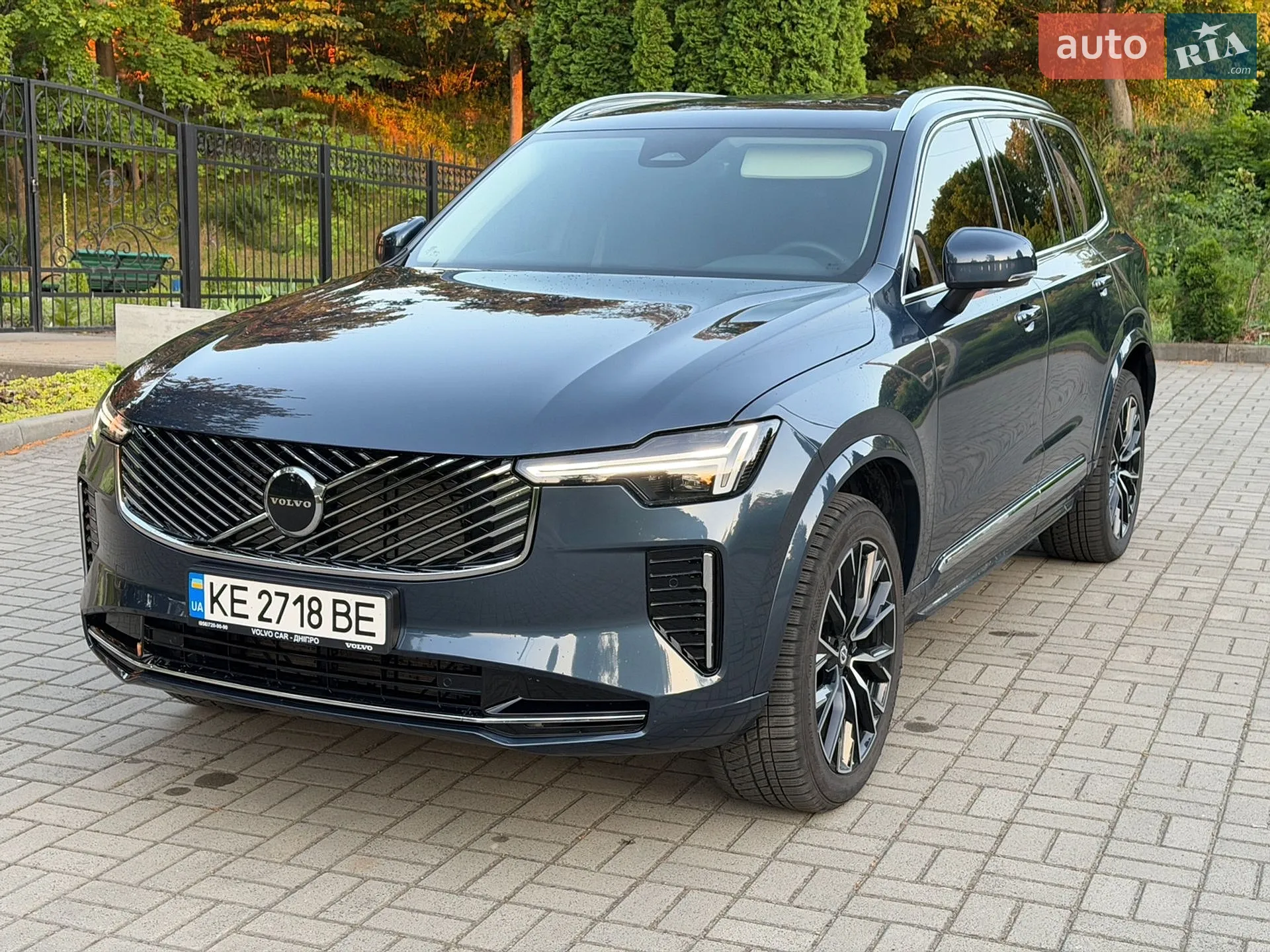 2025 Volvo XC90 - мініатюра 9