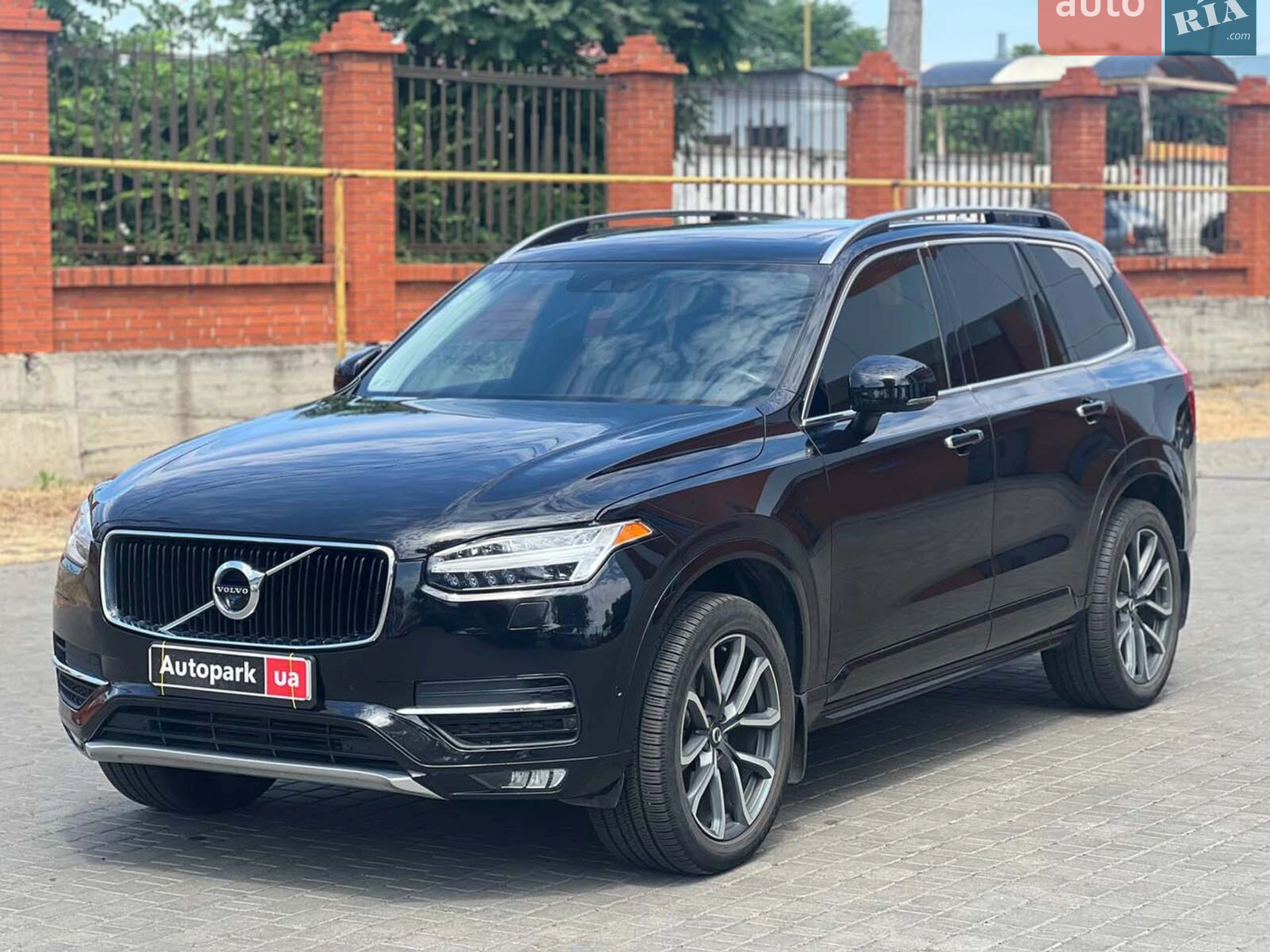 2017 Volvo XC90 - фото 1