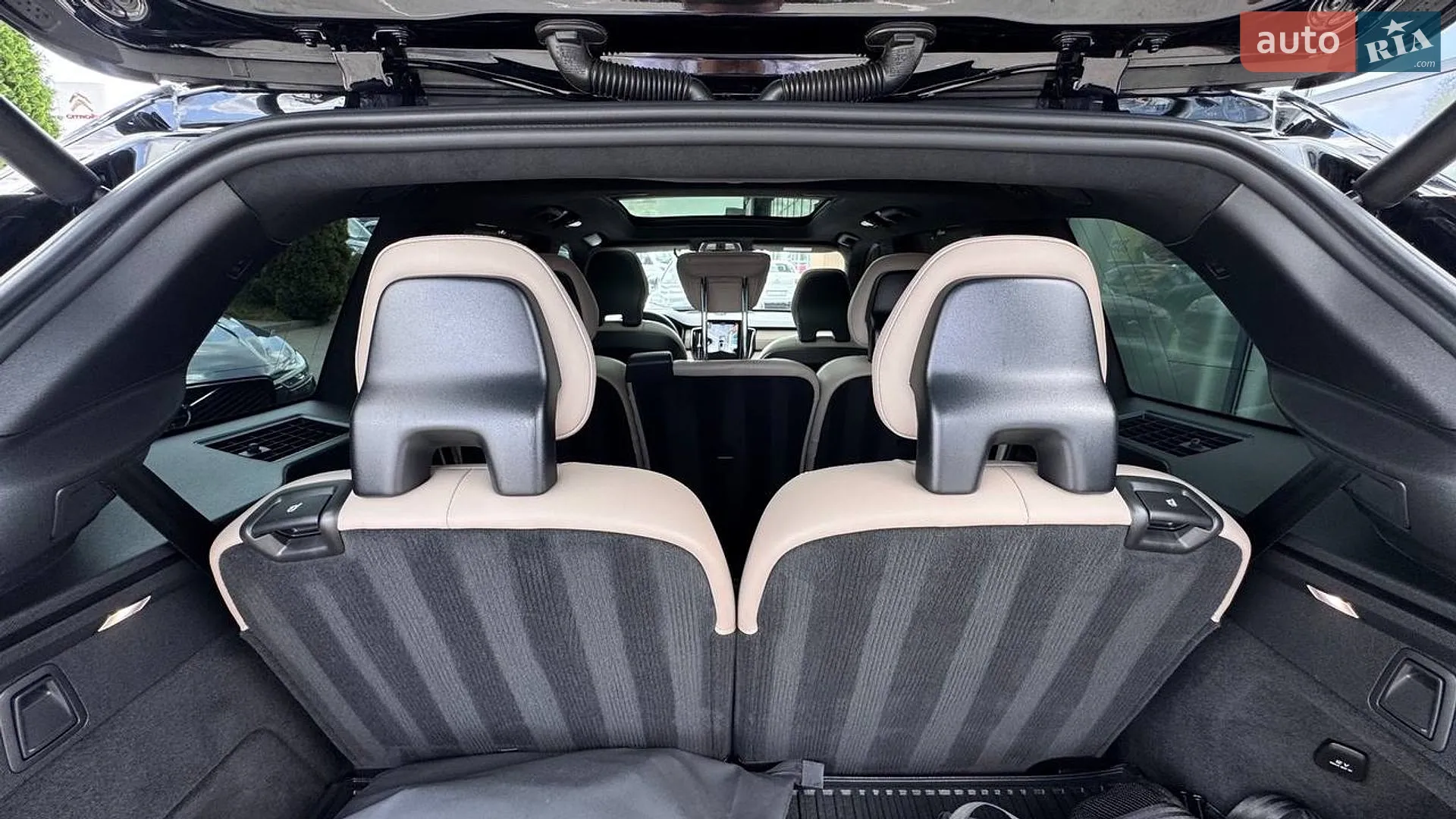 2025 Volvo XC90 - мініатюра 13