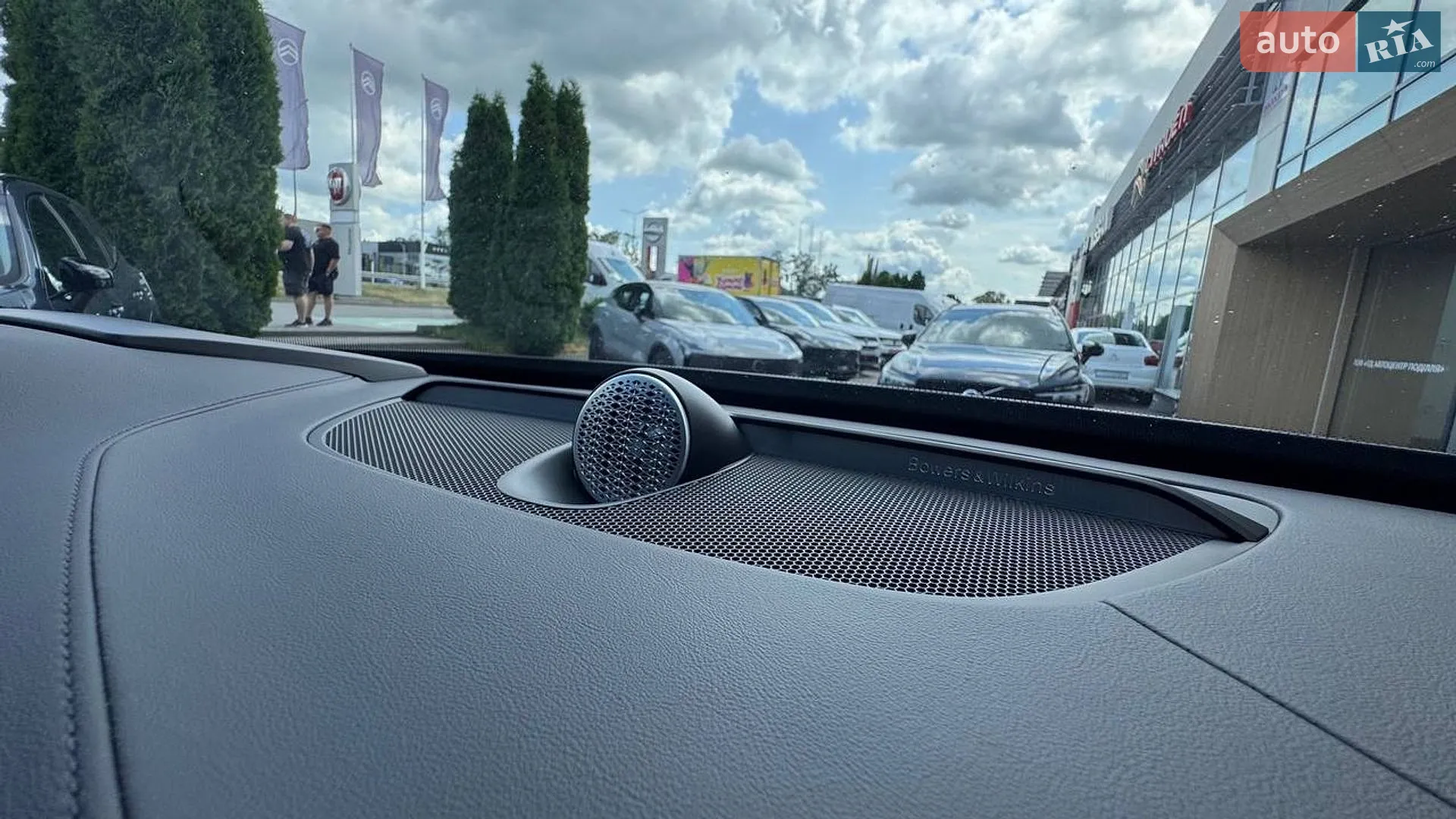 2025 Volvo XC90 - мініатюра 37