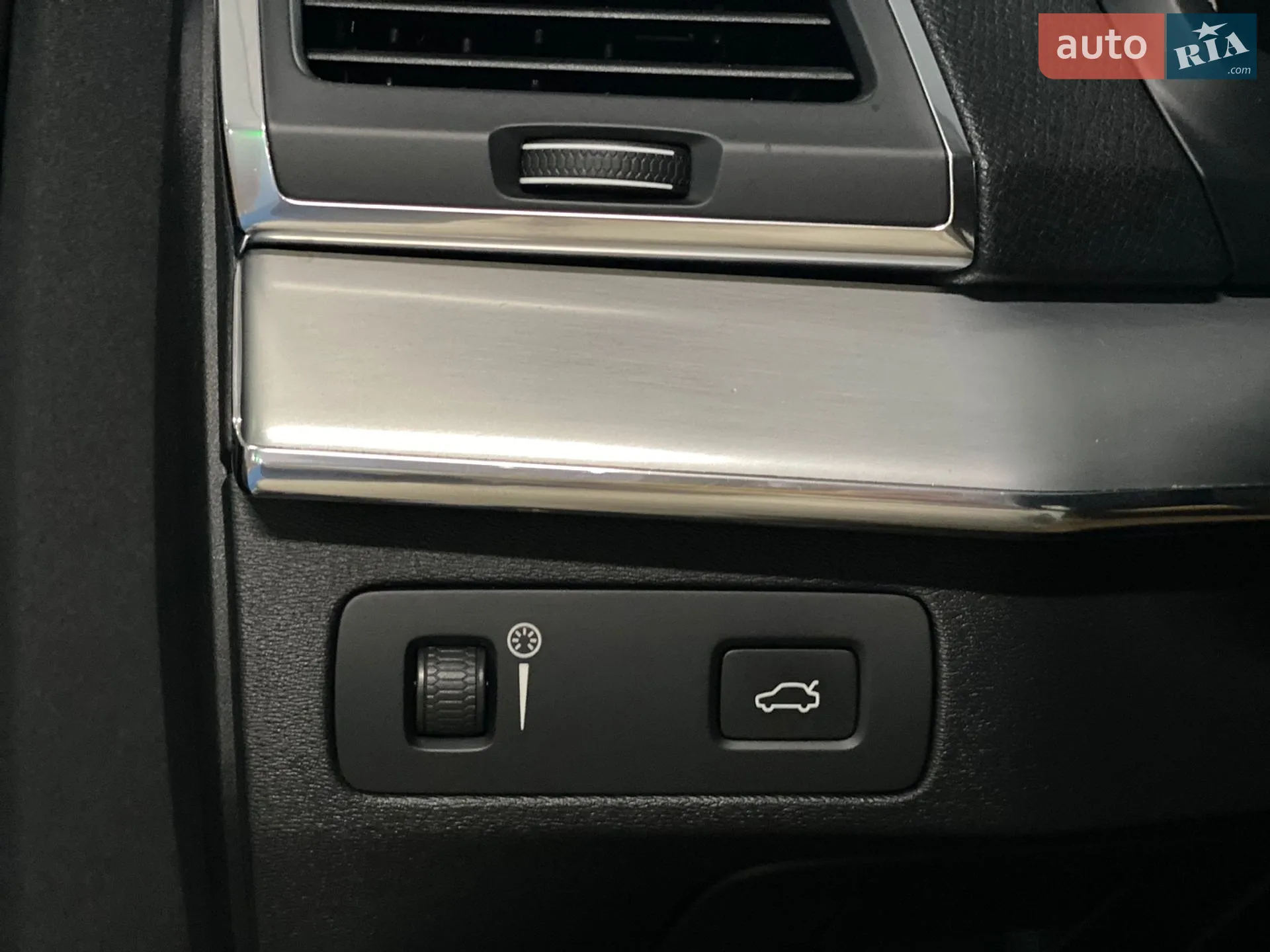2015 Volvo XC90 - мініатюра 16