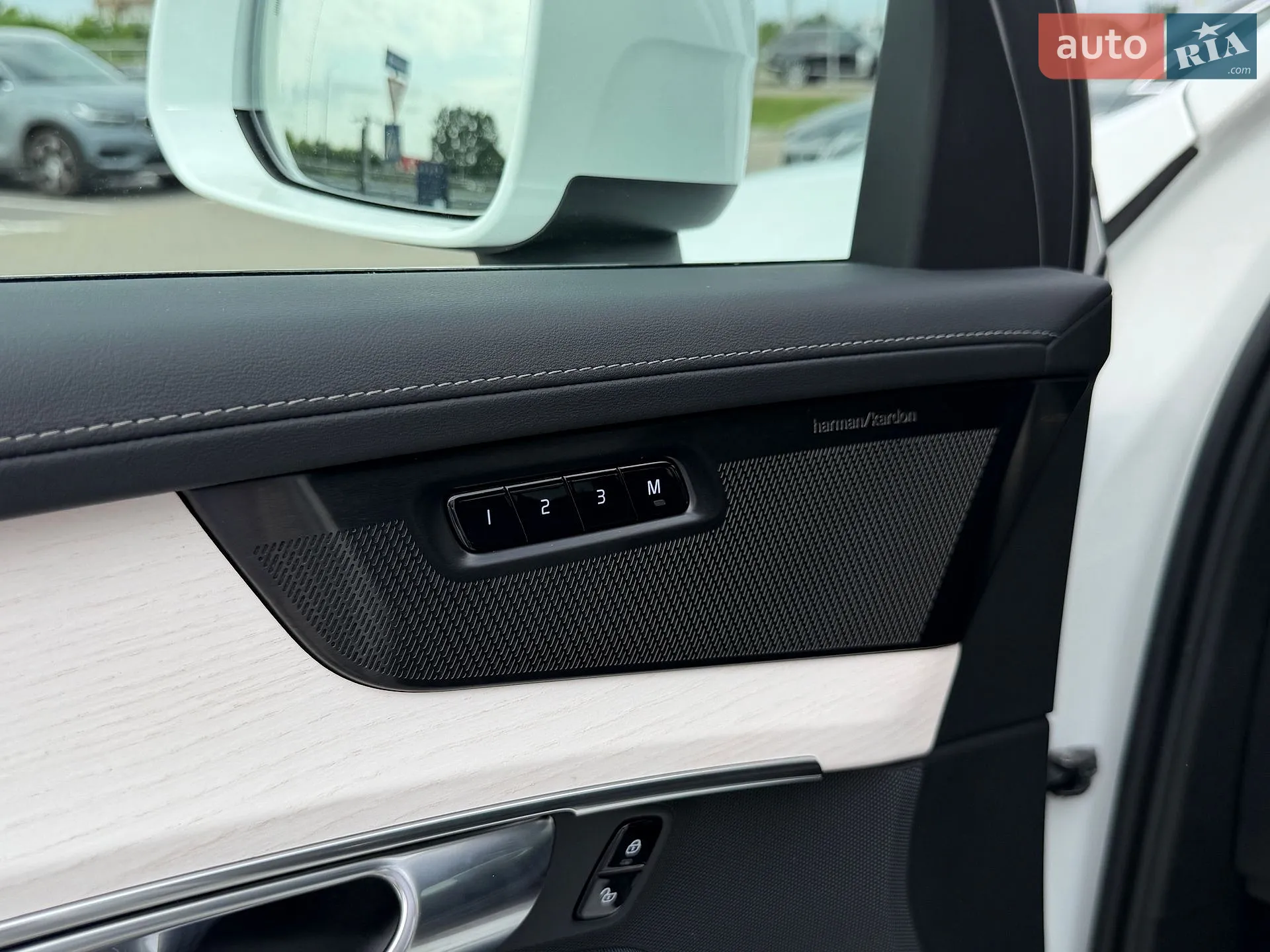 2025 Volvo XC90 - мініатюра 14