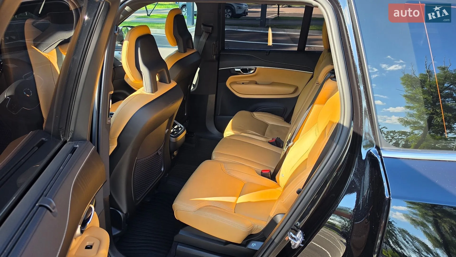 2021 Volvo XC90 - мініатюра 10