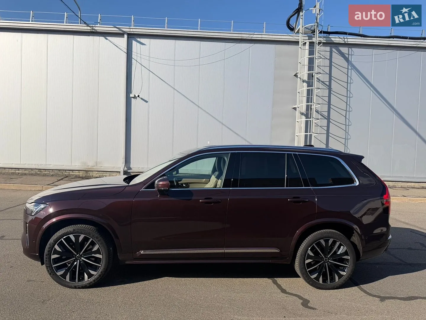 2025 Volvo XC90 - мініатюра 13
