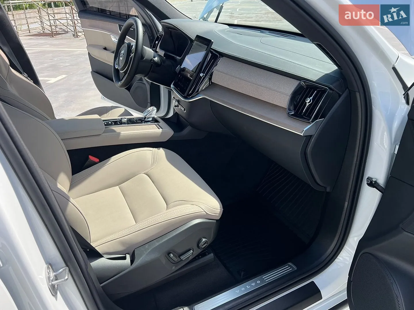 2025 Volvo XC90 - мініатюра 35