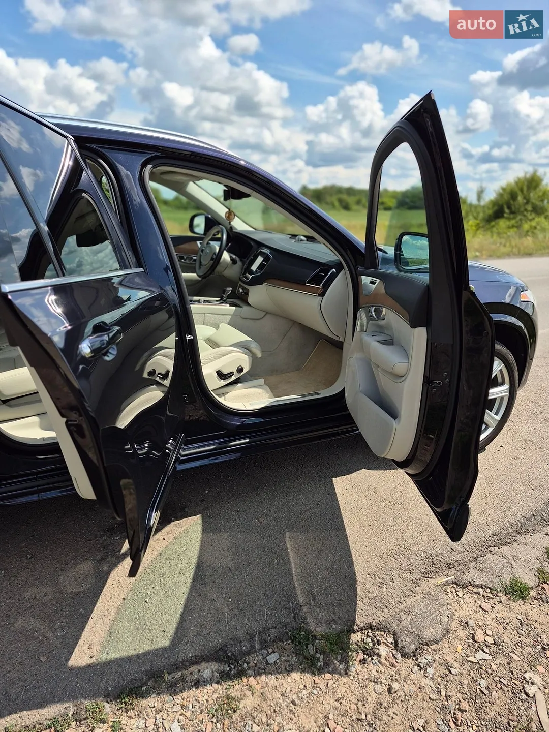 2015 Volvo XC90 - мініатюра 8