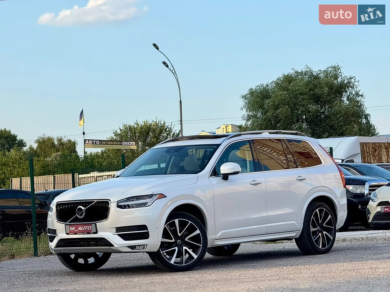 2017 Volvo XC90 - мініатюра 12