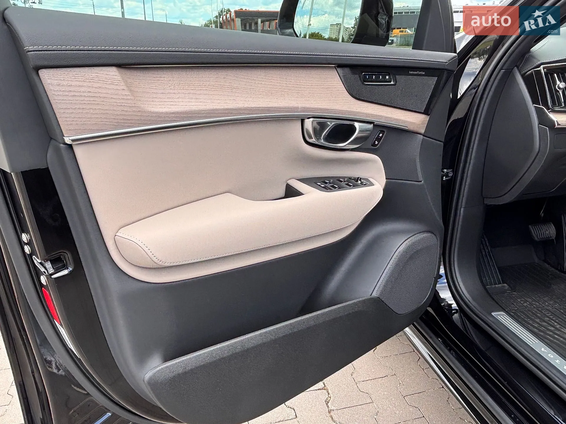2026 Volvo XC90 - мініатюра 17