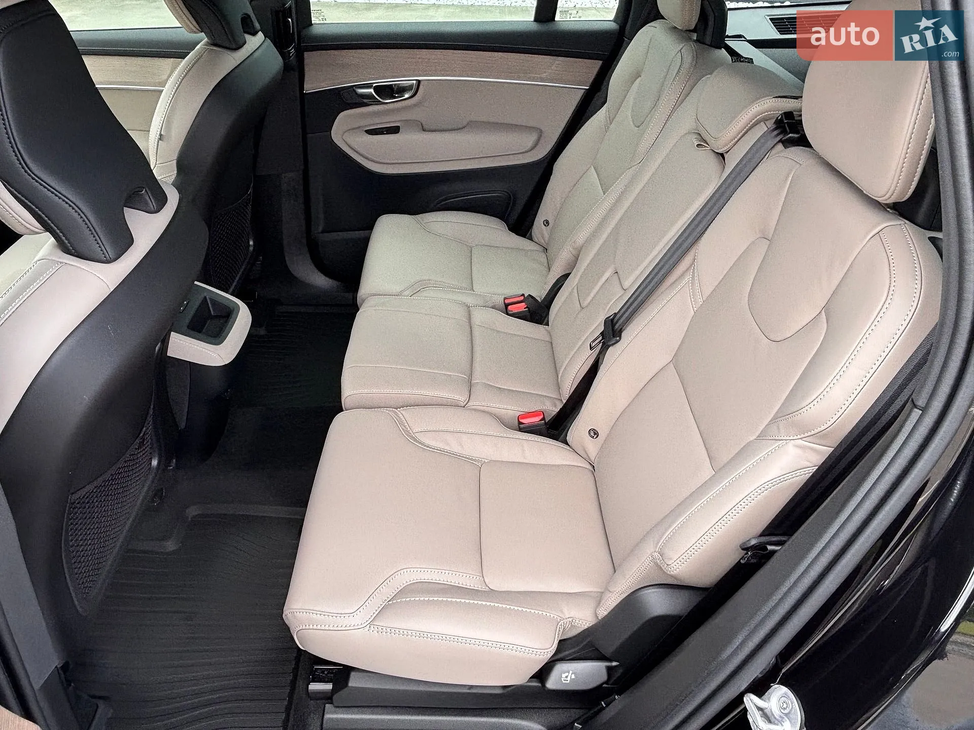 2026 Volvo XC90 - мініатюра 15