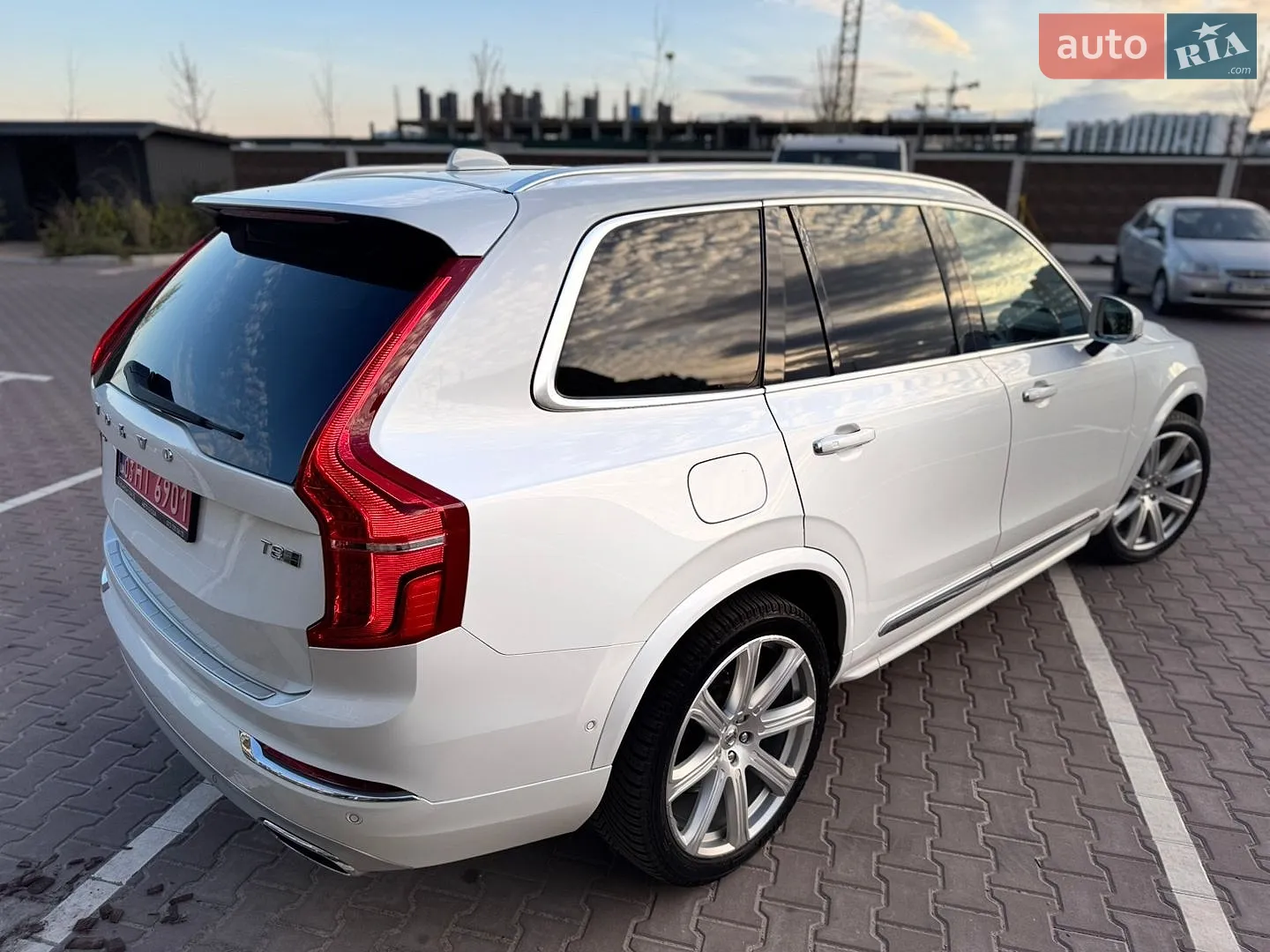 2017 Volvo XC90 - мініатюра 12