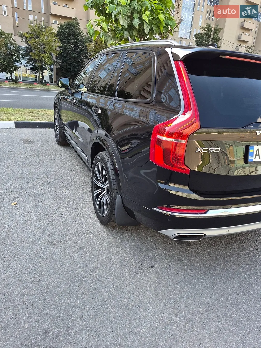 2020 Volvo XC90 - мініатюра 9