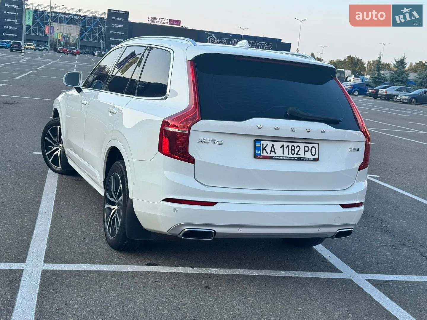 2021 Volvo XC90 - мініатюра 18