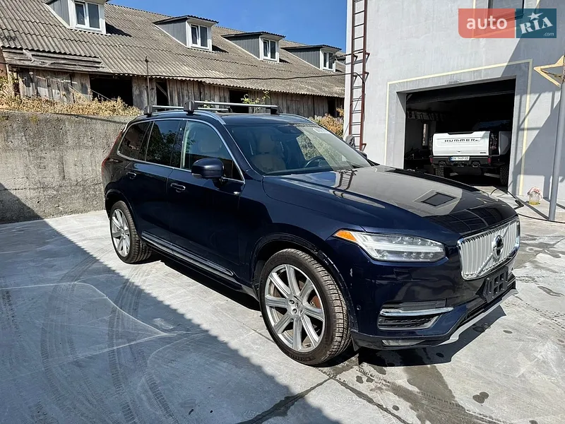 Volvo XC90