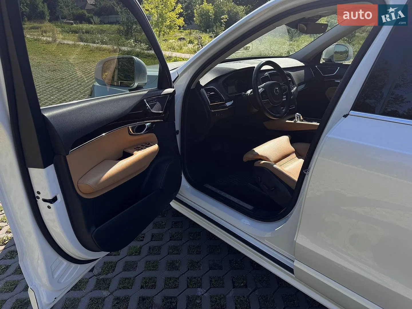 2015 Volvo XC90 - мініатюра 8