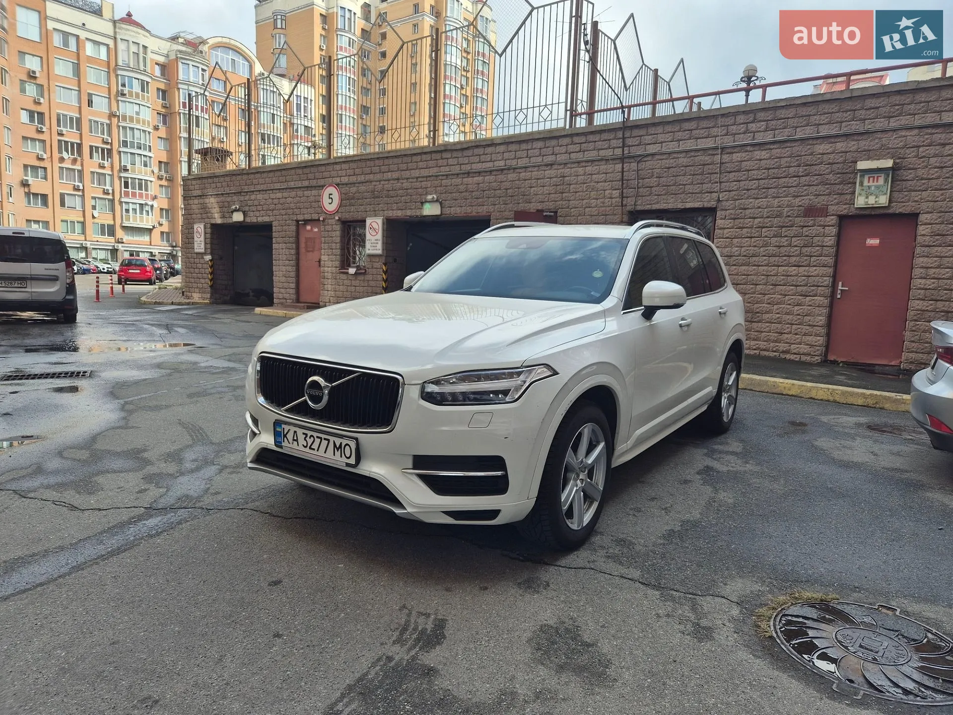 2019 Volvo XC90 - фото 1