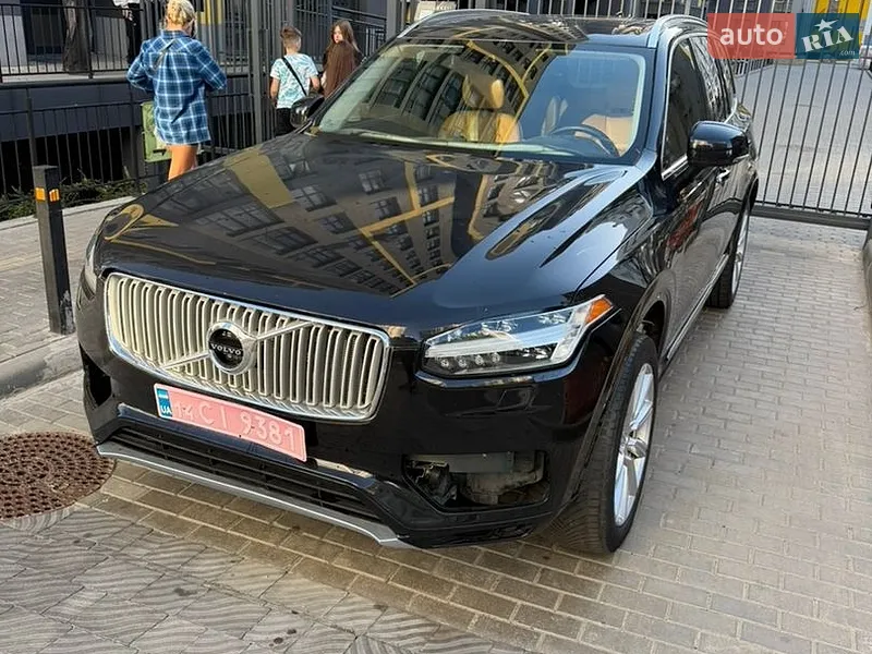 Volvo XC90