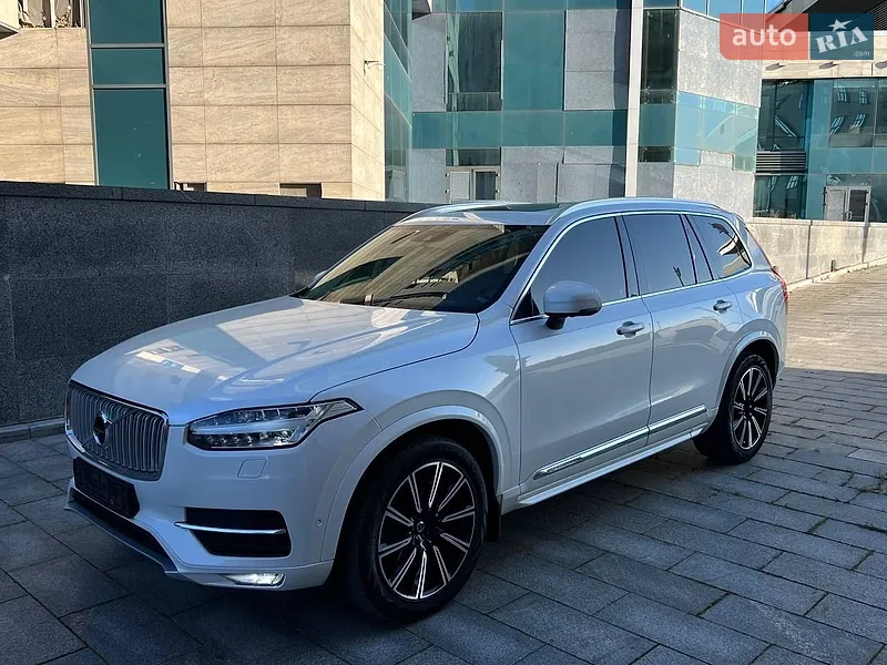 Volvo XC90