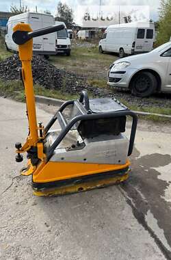 Трамбувальник (вібронога) Wacker DPU 2015 в 