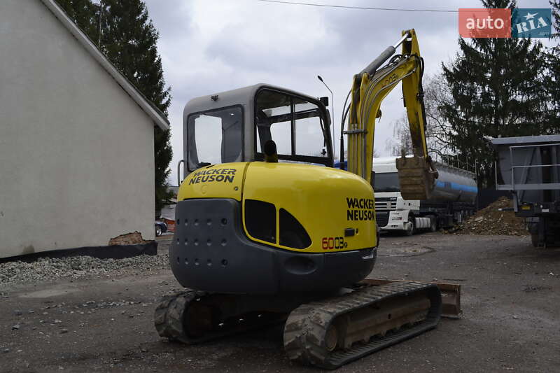 Миниэкскаватор Wacker Neuson 2015 в Хусте