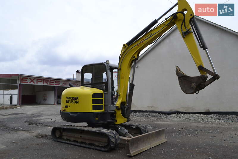 Миниэкскаватор Wacker Neuson 2015 в Хусте