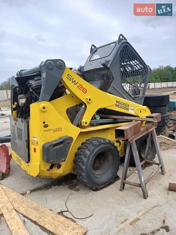 Міні-вантажник Wacker Neuson 2014 в 