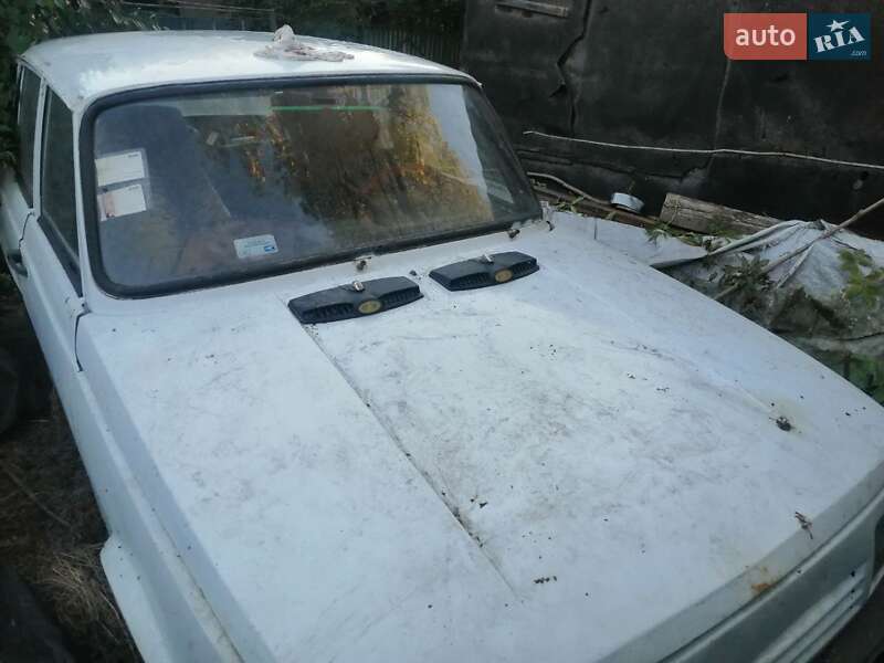 Wartburg 1300 1989 Wartburg 1300 1989