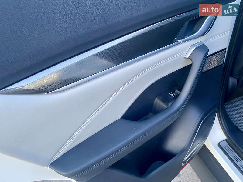 Седан Weltmeister EX5-Z 2020 в Луцьку фото 64 Седан Weltmeister EX5-Z 2020 в Луцьку