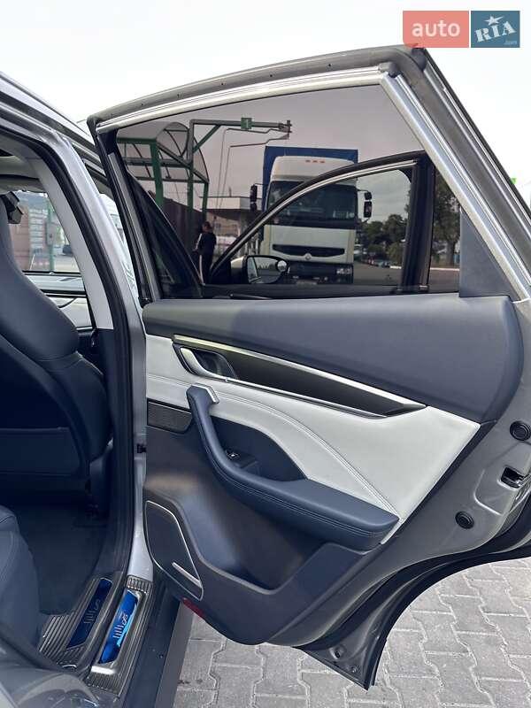 Внедорожник / Кроссовер Weltmeister EX5 2020 в Киеве