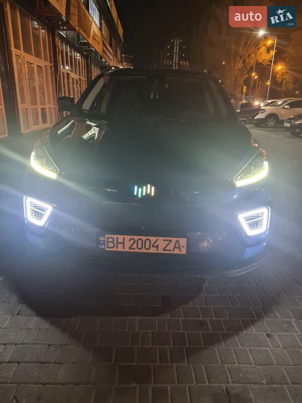 Weltmeister EX5 2019