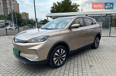Внедорожник / Кроссовер Weltmeister EX5 2020 в 