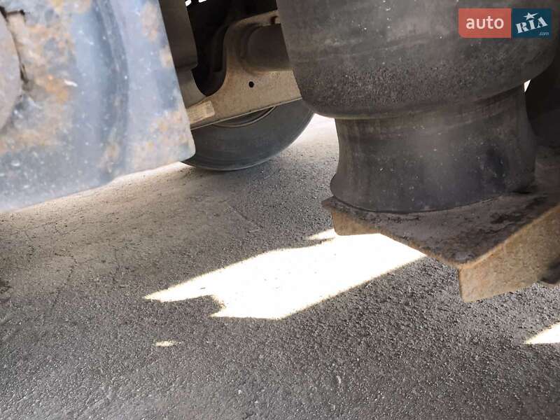 Тентований борт (штора) - напівпричіп Wielton NS-3 2015 в Дніпрі