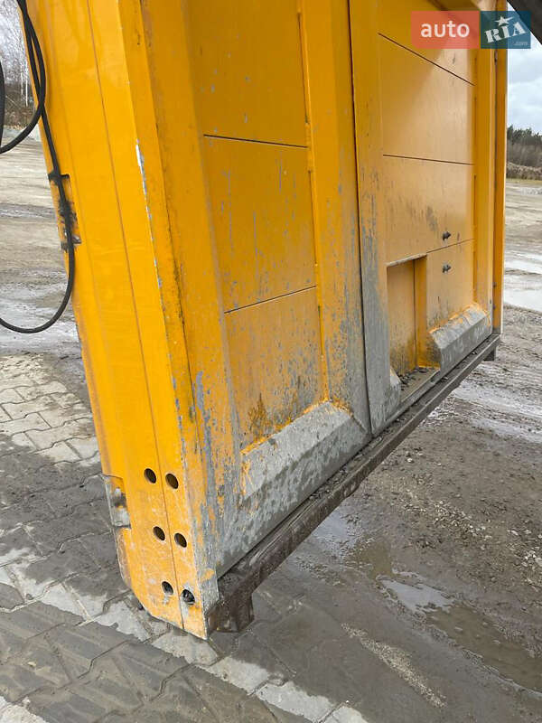 Зерновоз - напівпричіп Wielton NW 3 2011 в Сарнах