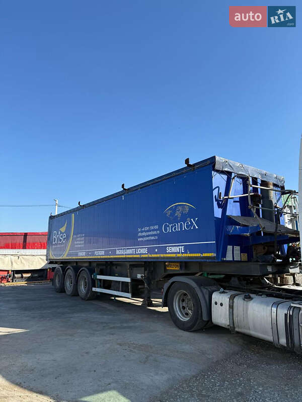 Самоскид напівпричіп Wielton NW 2009 в Чернівцях