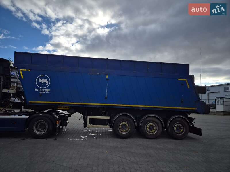 Самоскид напівпричіп Wielton NW 2011 в Віньківцях