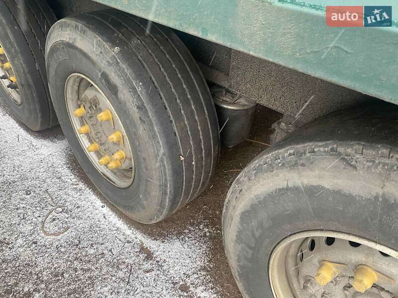 Зерновоз - напівпричіп Wielton W 2008 в Шостці