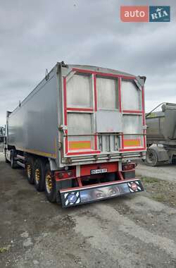 Самосвал полуприцеп Wilcox Tipper LTD 2005 в 
