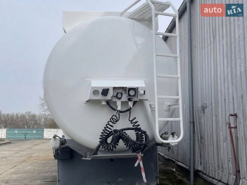 Цистерна полуприцеп Willig Sana 1992 в Кривом Роге фото 4 Цистерна полуприцеп Willig Sana 1992 в Кривом Роге
