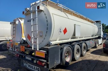 Цистерна напівпричіп Willig Turbud 2010 в Рівному