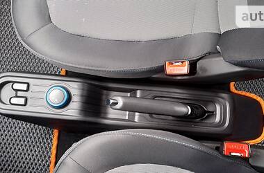 Хэтчбек Wuling HG Mini EV 2021 в 