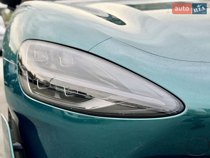 Внедорожник / Кроссовер Xiaomi SU7 Ultra 2025 в Киеве