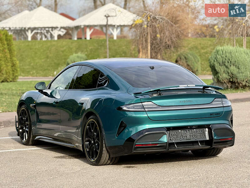 Седан Xiaomi SU7 Ultra 2025 в Дніпрі