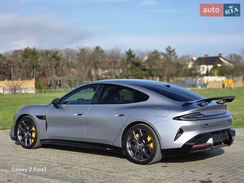 Седан Xiaomi SU7 Ultra 2025 в Одессе фото 10 Седан Xiaomi SU7 Ultra 2025 в Одессе