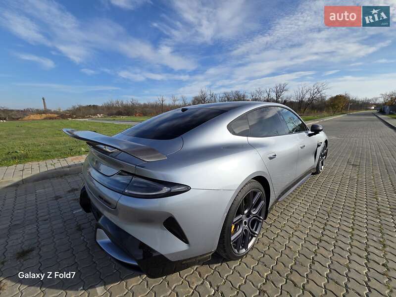 Седан Xiaomi SU7 Ultra 2025 в Одессе фото 28 Седан Xiaomi SU7 Ultra 2025 в Одессе