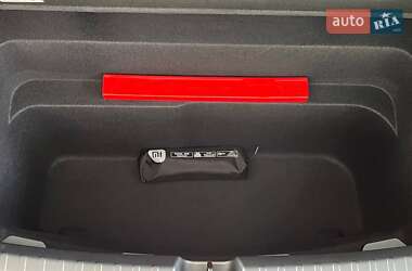 Седан Xiaomi SU7 2024 в 