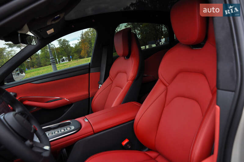 Седан Xiaomi SU7 2024 в Одессе