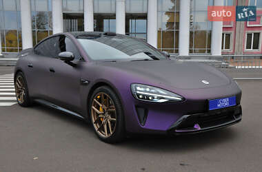 Седан Xiaomi SU7 2024 в Одессе