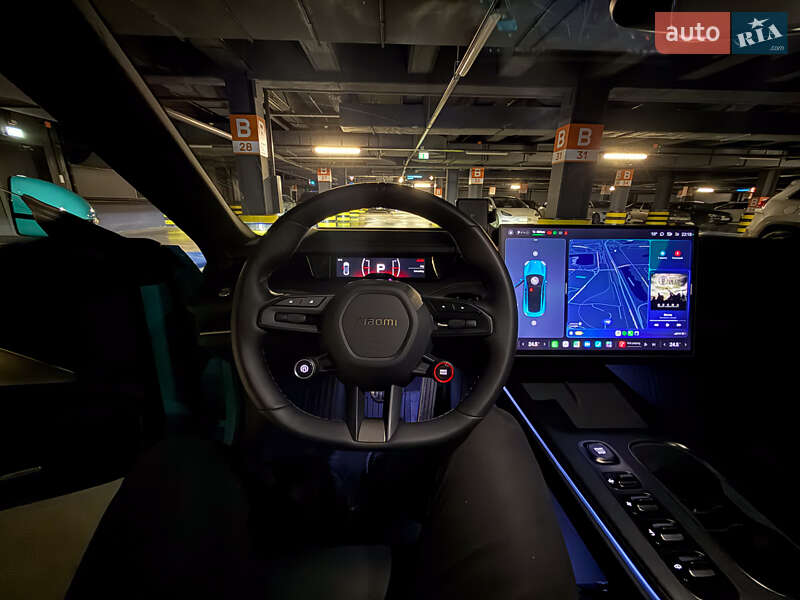 Седан Xiaomi SU7 2025 в Киеве