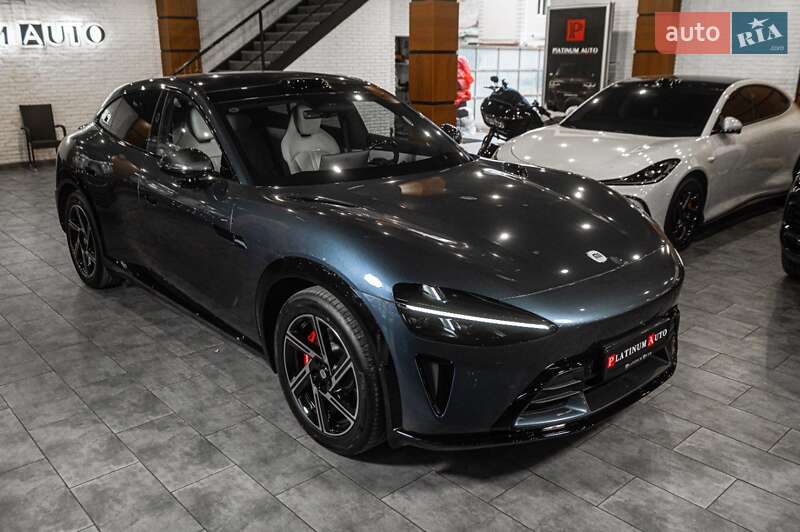 Внедорожник / Кроссовер Xiaomi YU7 2025 в Одессе