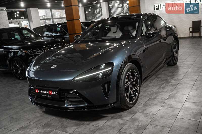 Внедорожник / Кроссовер Xiaomi YU7 2025 в Одессе