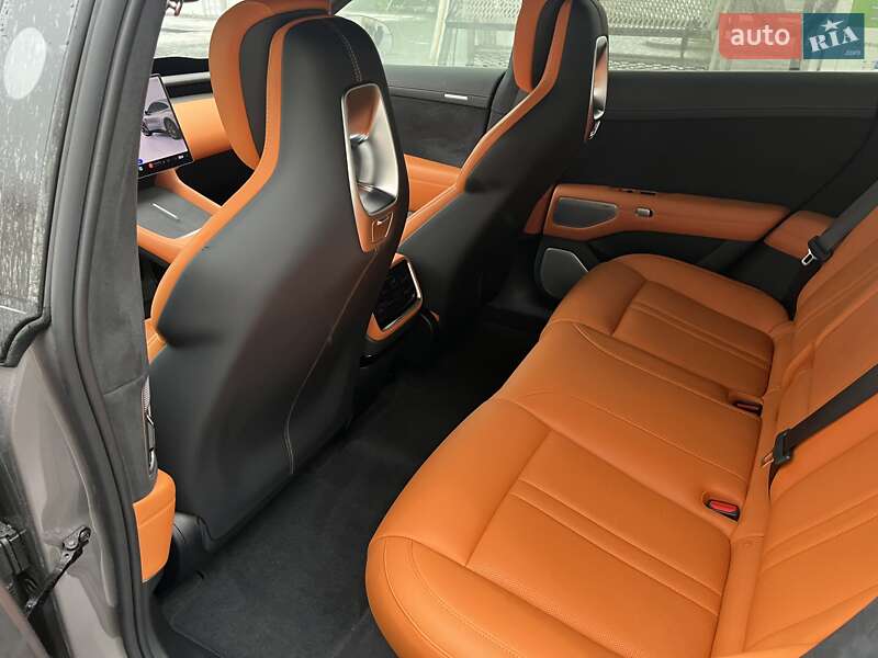 Внедорожник / Кроссовер Xiaomi YU7 2025 в Киеве фото 5 Внедорожник / Кроссовер Xiaomi YU7 2025 в Киеве